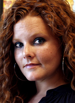 <p class='hname'>Ashleigh Hansberger</p><p class='hco'>Motto Agency</p>