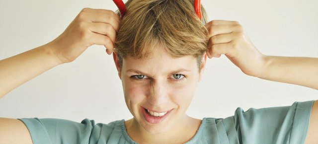 11 Psychological Tricks to Manipulate People, Ranked In Order of Pure Evilness
