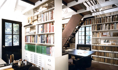 <p class='hname'> <a href='http://www.inc.com/ss/worlds-coolest-offices-2010/coolest-home-offices'>Philip Tusa</a> | Croton-on-Hudson, New York | Coolest Home Offices</p>