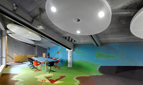 <p class='hname'> <a href='http://www.inc.com/ss/worlds-coolest-offices-2010/coolest-use-space'>Nije Gritenije, Rabobank Heerenveen Gorredijk</a> | <a href='http://www.inc.com/ss/worlds-coolest-offices-2010/coolest-use-space'>FLATarchitects</a> | Heerenveen, Netherlands | Making the Best Use of Space </p>
