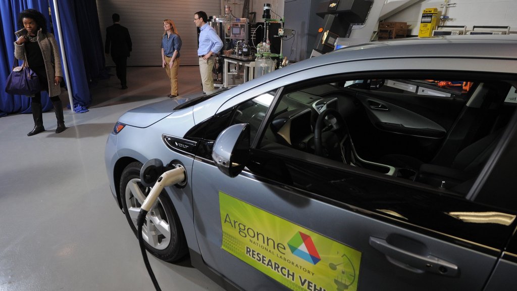 Inside the Race To Build Next Generation Battery Technology