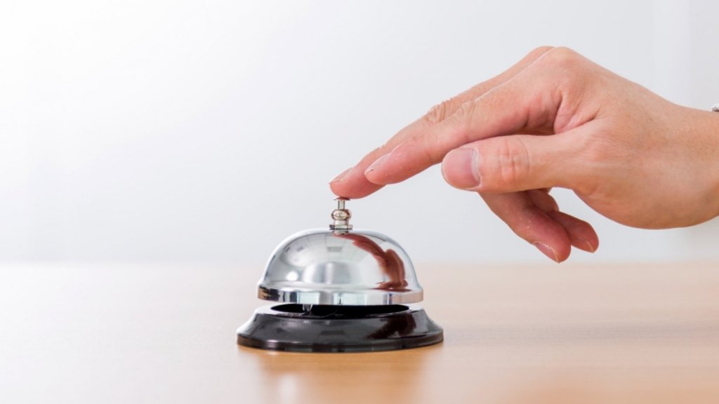 How Hotels Mock Customers With This Outrageous NickelandDiming Trick