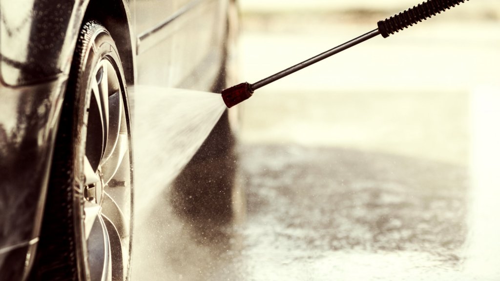 Tesla Washed Their Cars With This Waterless Car Wash and Helped Build a