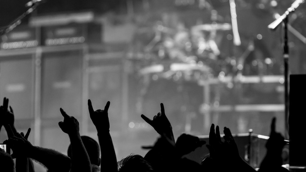 How a singer you never heard of sold 150 million records | Inc.com