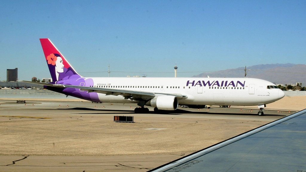 Emergency Declared on Hawaiian Airlines Flight After Pepper Spray