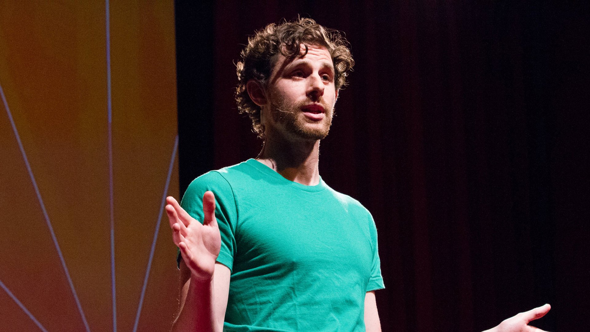 4 Steps to Communicate Anything Clearly, According to a Scientist Who