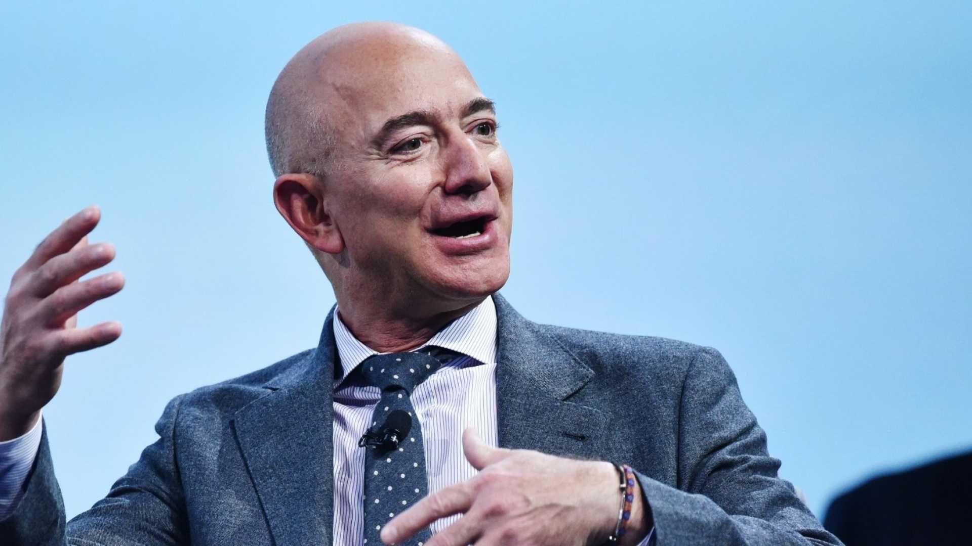 A 4-Word Lesson in Emotional Intelligence From Jeff Bezos | Inc.com