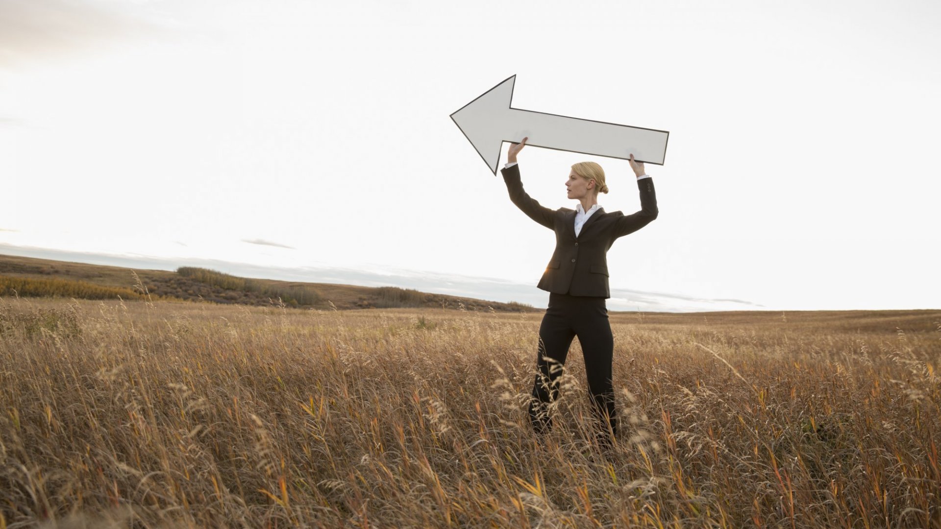 8 Smart Ways to Lead Your Boss