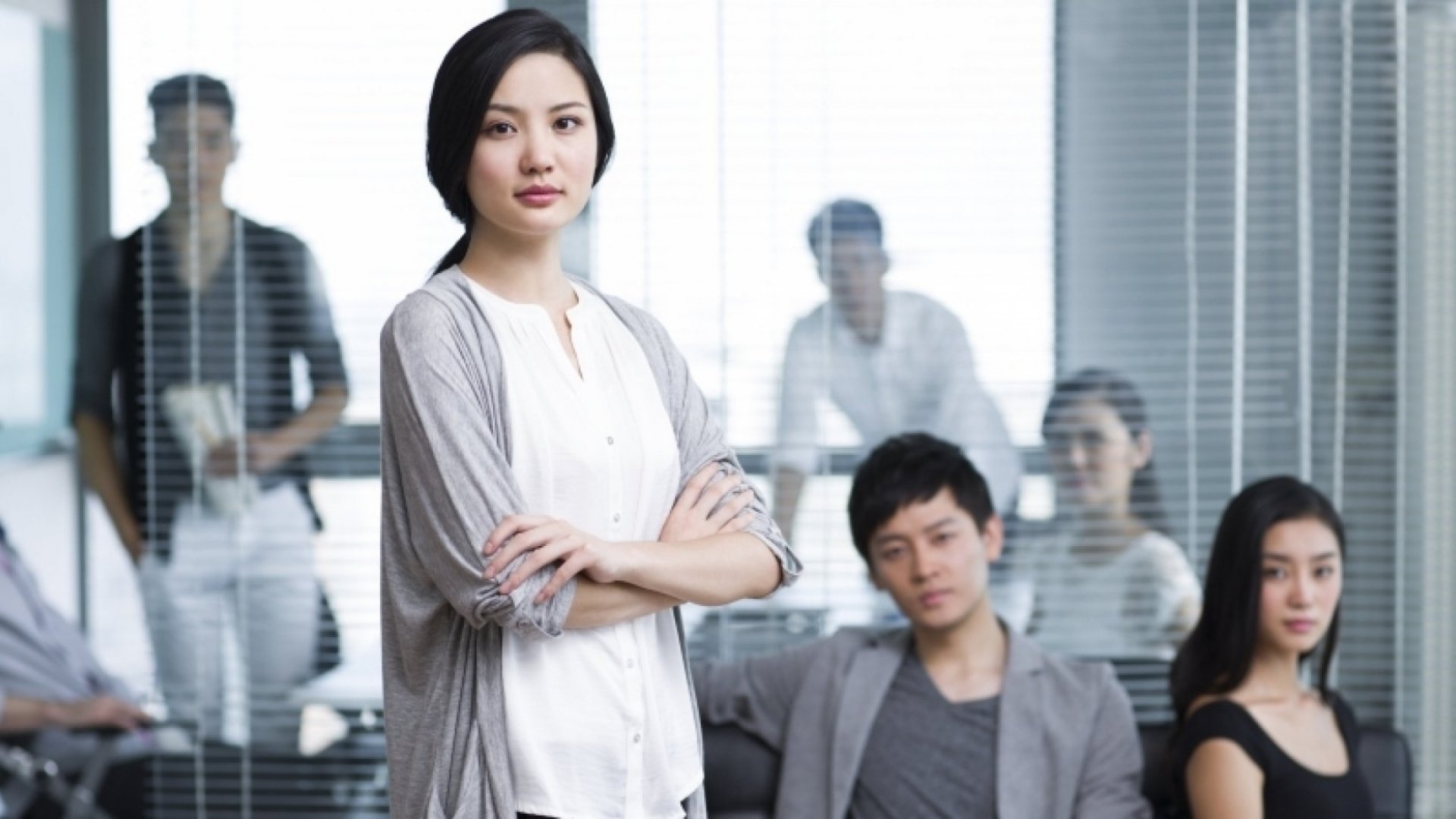 курят у офиса. продавец и покупатель. долг и супруги. Really help. Seo блог на сайте.