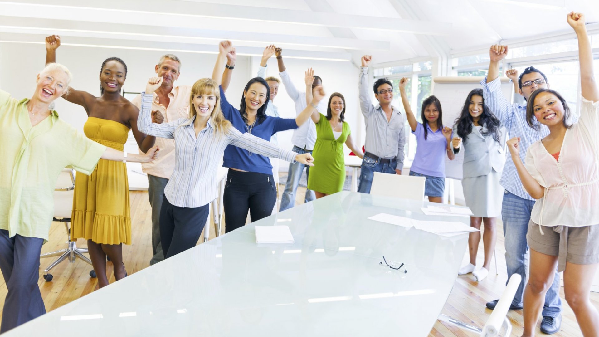 To the employees that we. To the employees that we. Работник. Дискуссия стоковые фото. Бизнес семья сток.