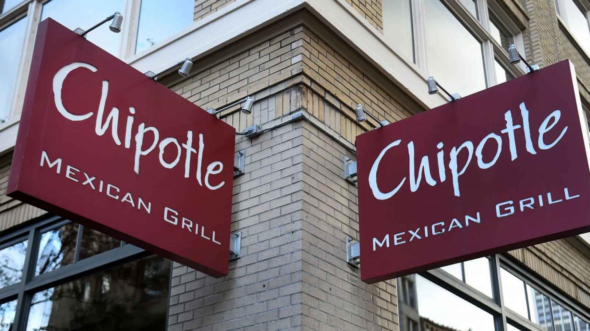 You Know That 300Calorie Chipotle Burrito? Guess How Many Calories It