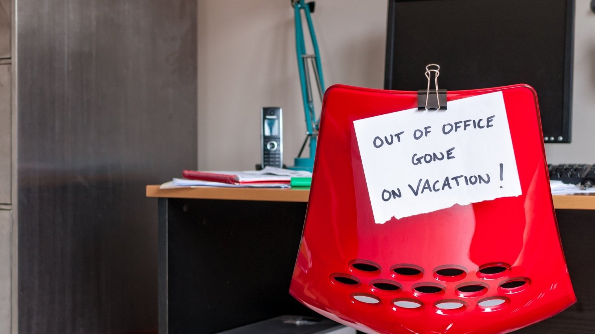 Out of office пример. Out of office message. Out of office. Out of office отпуск. I will be out of office.