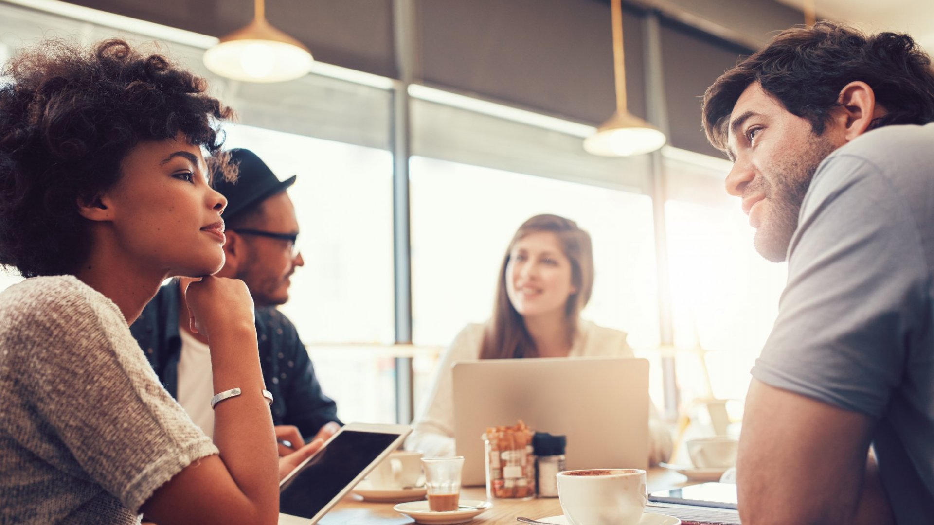 4 Conversational Habits That Successful People Always Practice