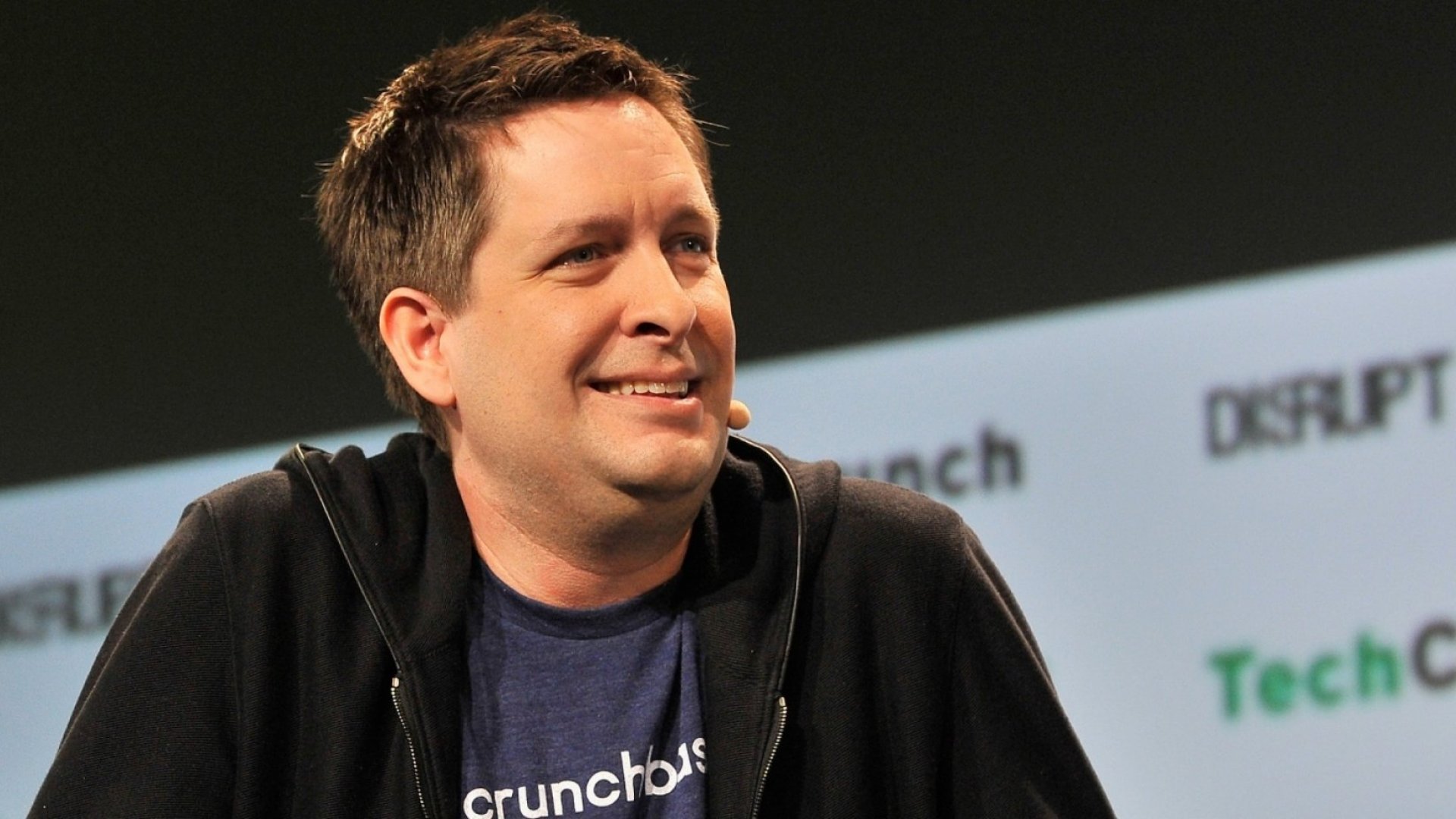 Why This CEO Wants Job Applicants to Text Him (Before They Even Land an ...