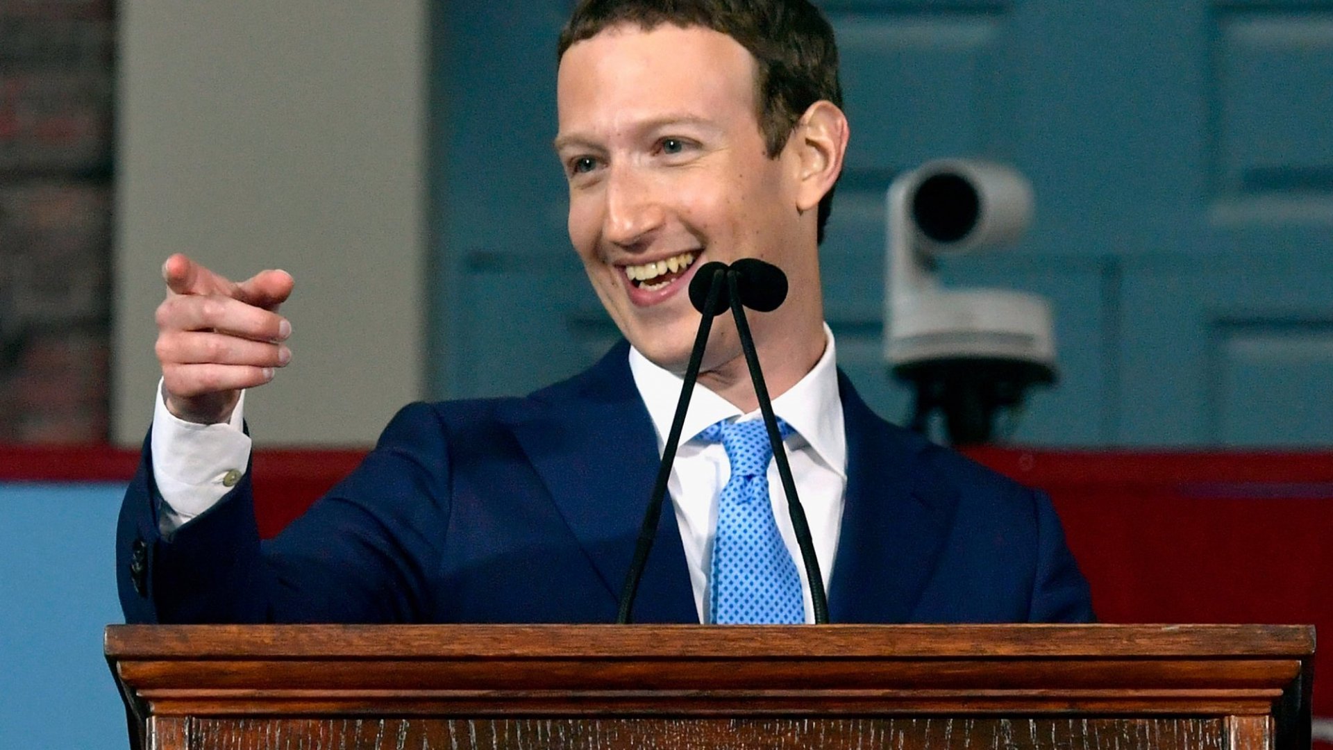 Mark Zuckerberg s Commencement Speech Used This 1 Rule Of Persuasion 