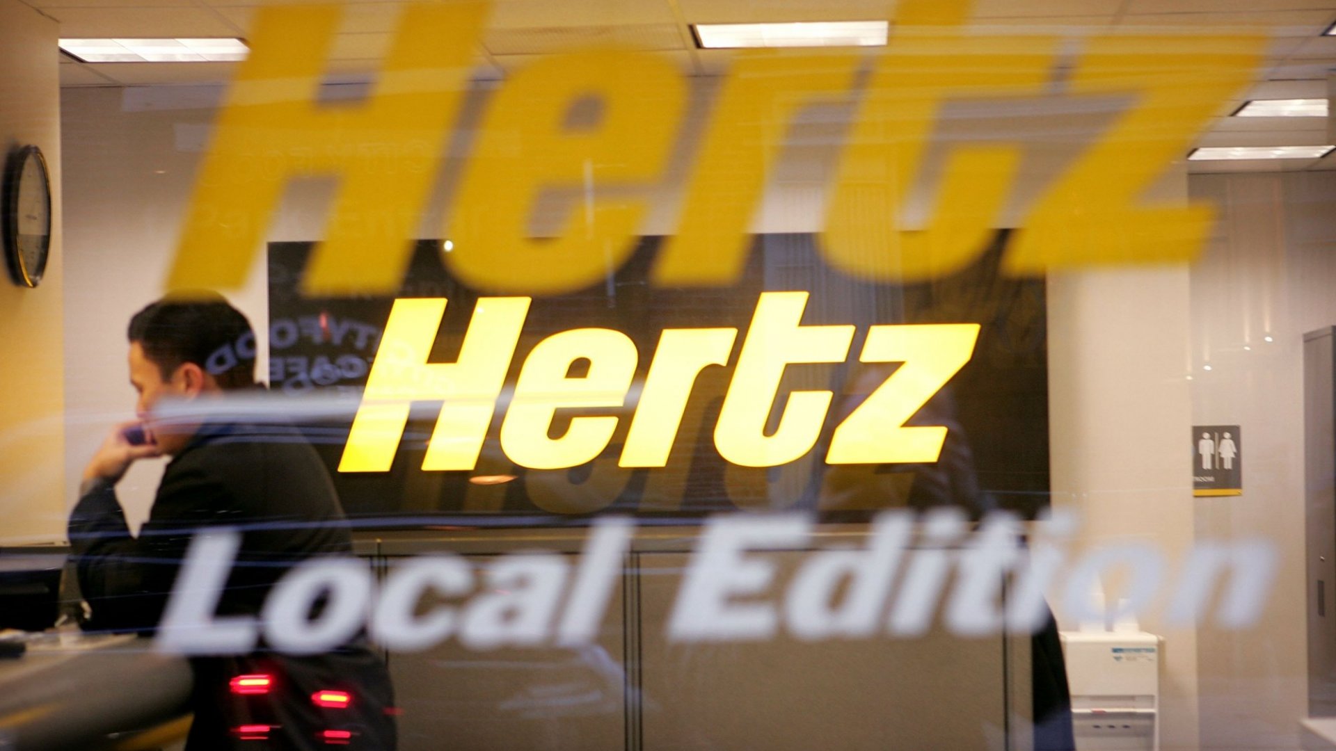 Hertz Started Canceling People's Reservations for the Solar Eclipse